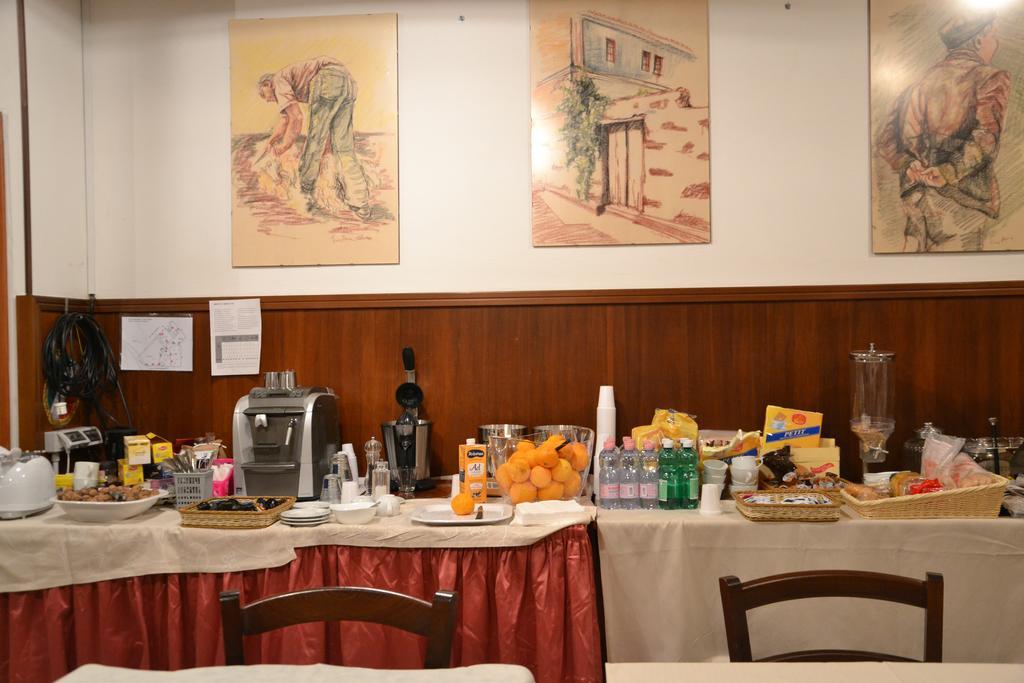 Hotel Marghine Macomer Ngoại thất bức ảnh